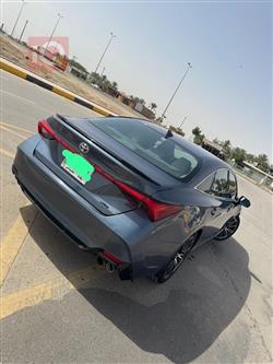 تويوتا أفالون